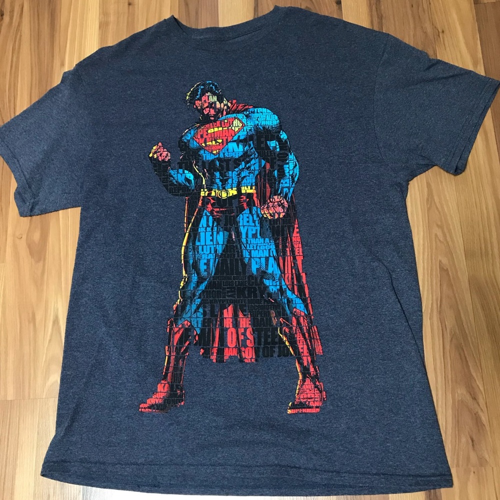 Superman men’s L shirt. Perfect condition